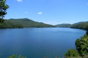 1280px-Fontana_Lake